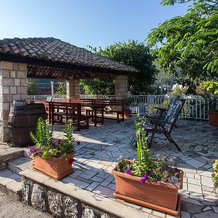 Guest House J&J Zaton  Bagian luar foto