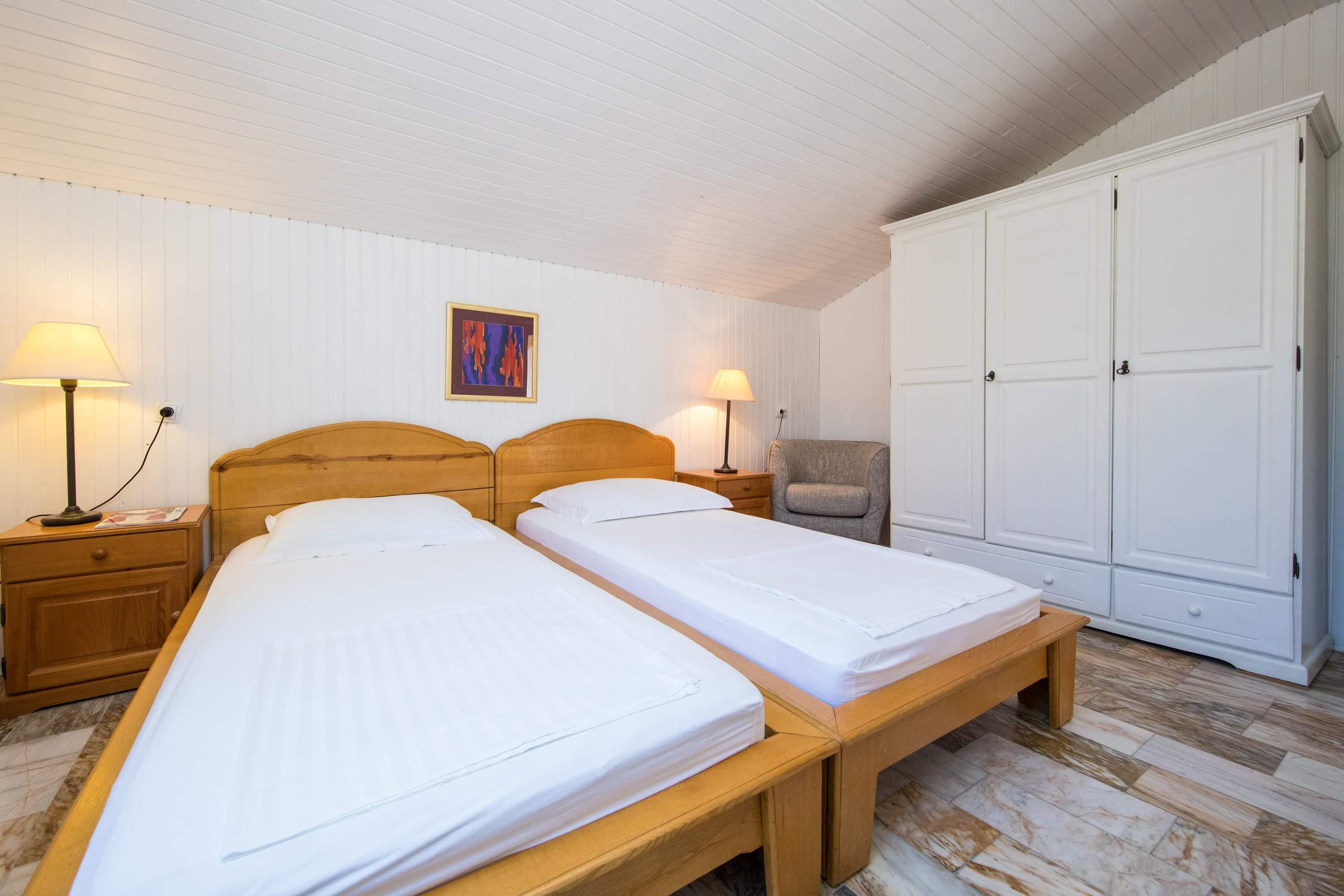 Guest House J&J Zaton  Bagian luar foto