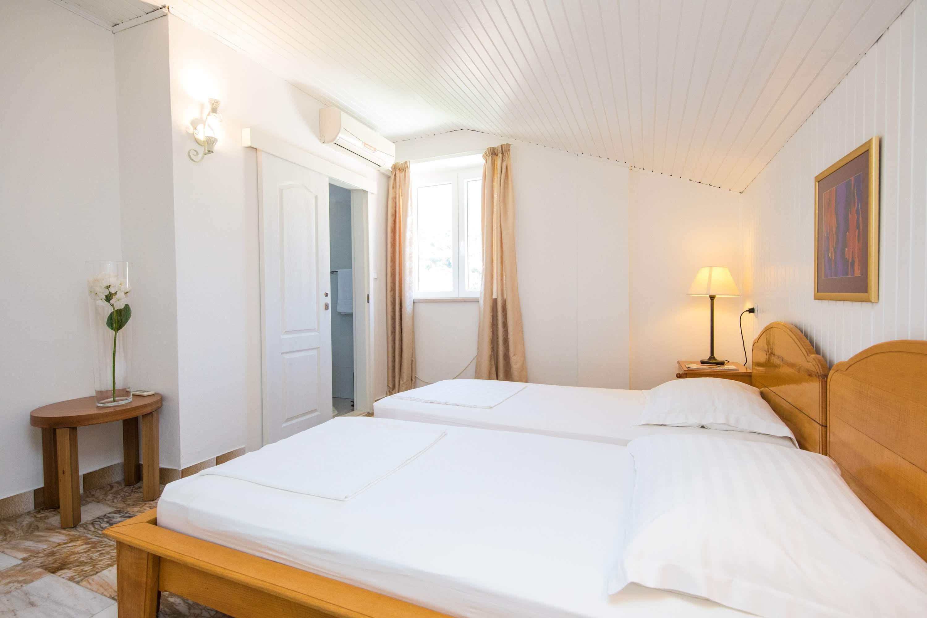 Guest House J&J Zaton  Bagian luar foto